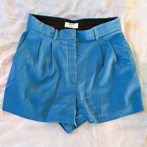 🆕 Aritzia | Babaton Pleated 3 Inch Shorts